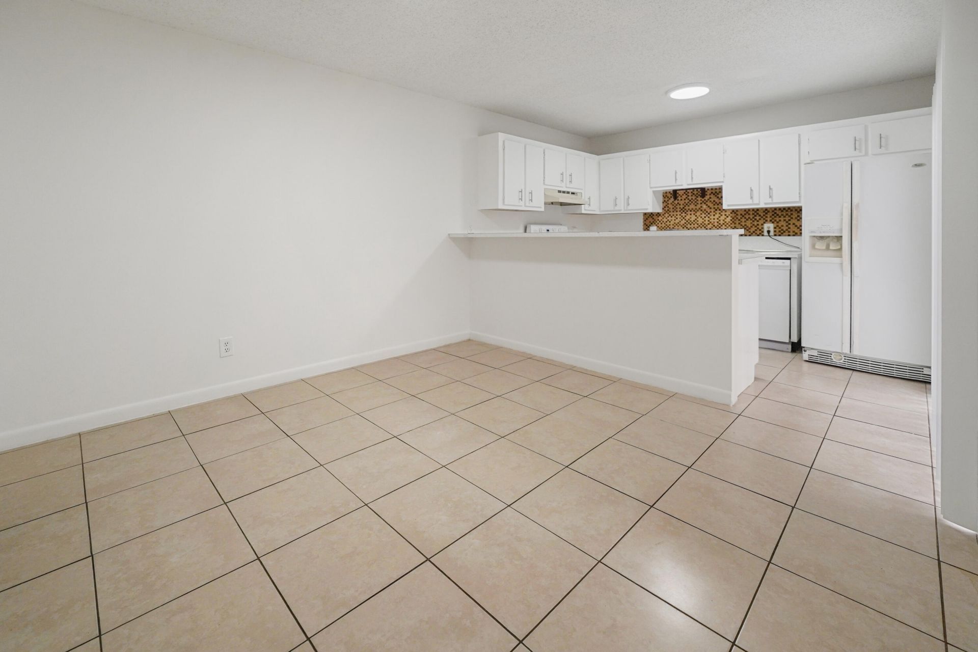 237 Alemeda Drive, Unit 3, Palm Springs, FL 33461 Photo