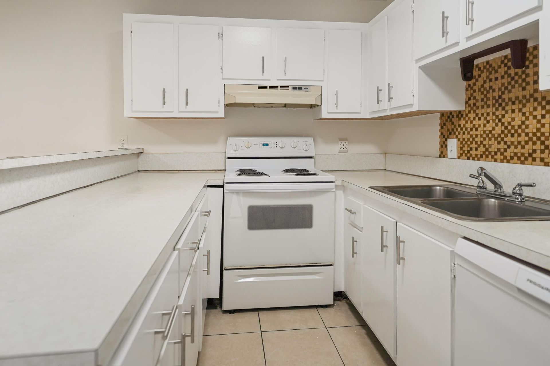237 Alemeda Drive, Unit 3, Palm Springs, FL 33461 Photo