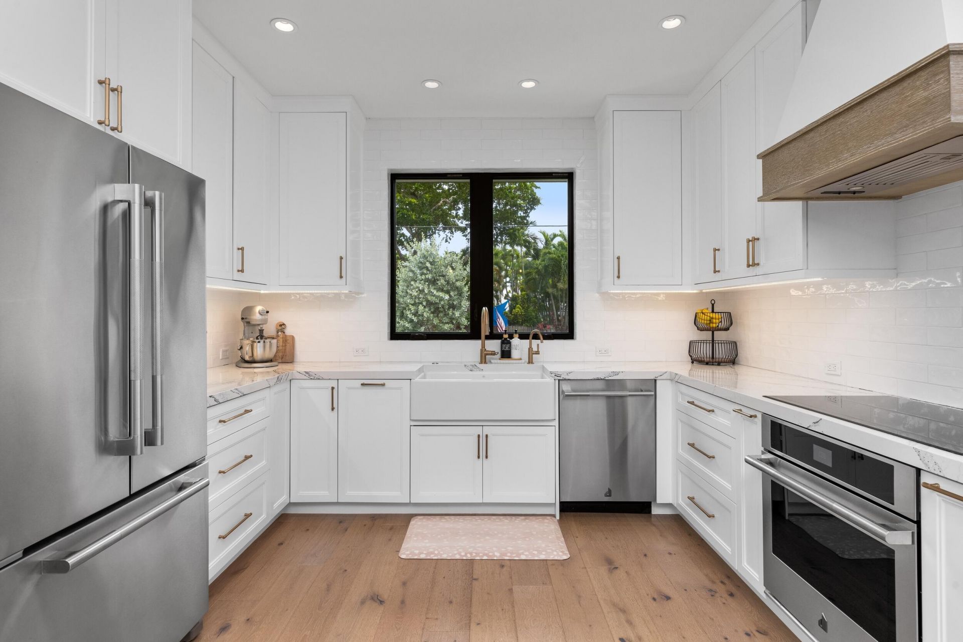 2400 NE 27th Avenue, Fort Lauderdale, FL 33305 Photo