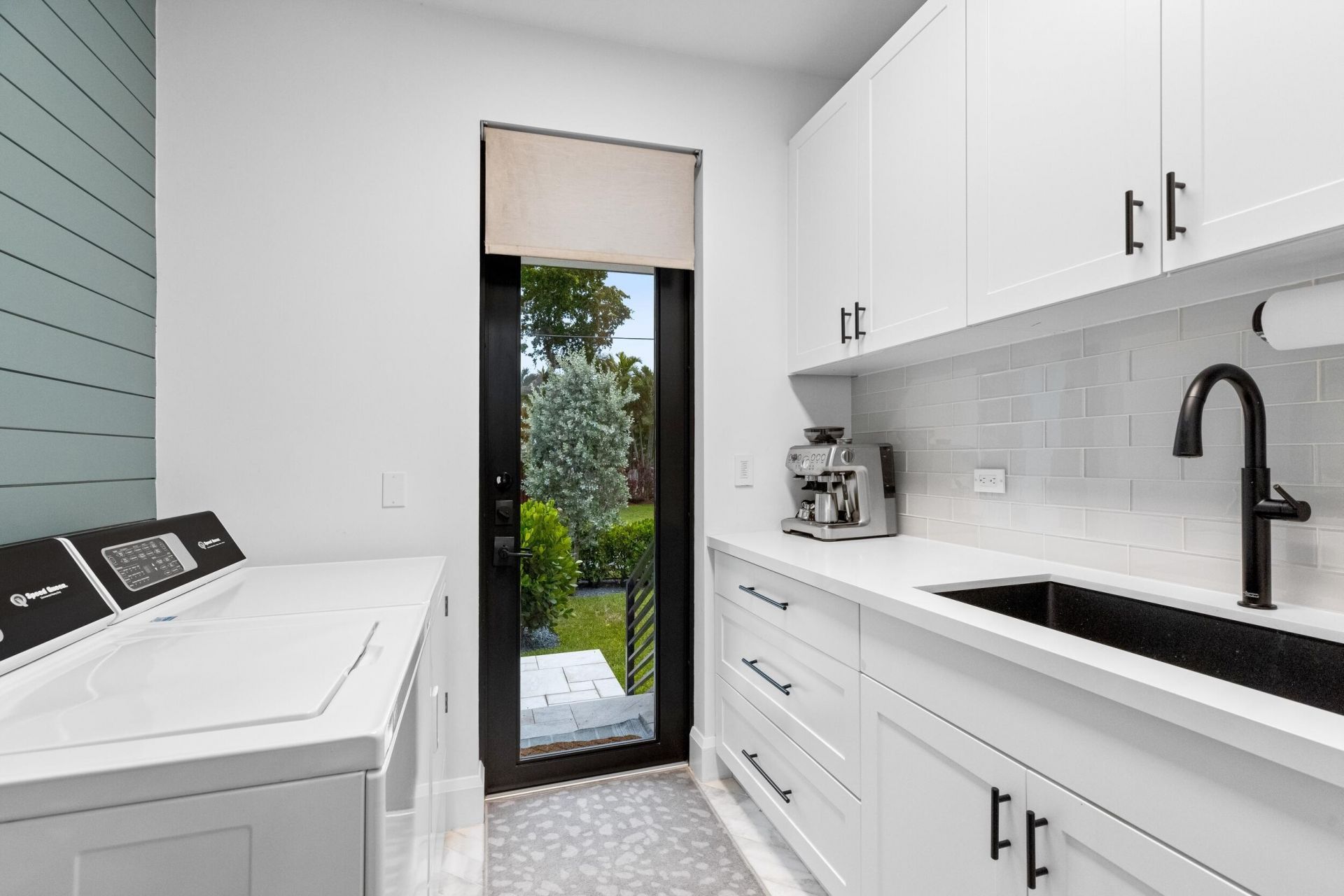 2400 NE 27th Avenue, Fort Lauderdale, FL 33305 Photo