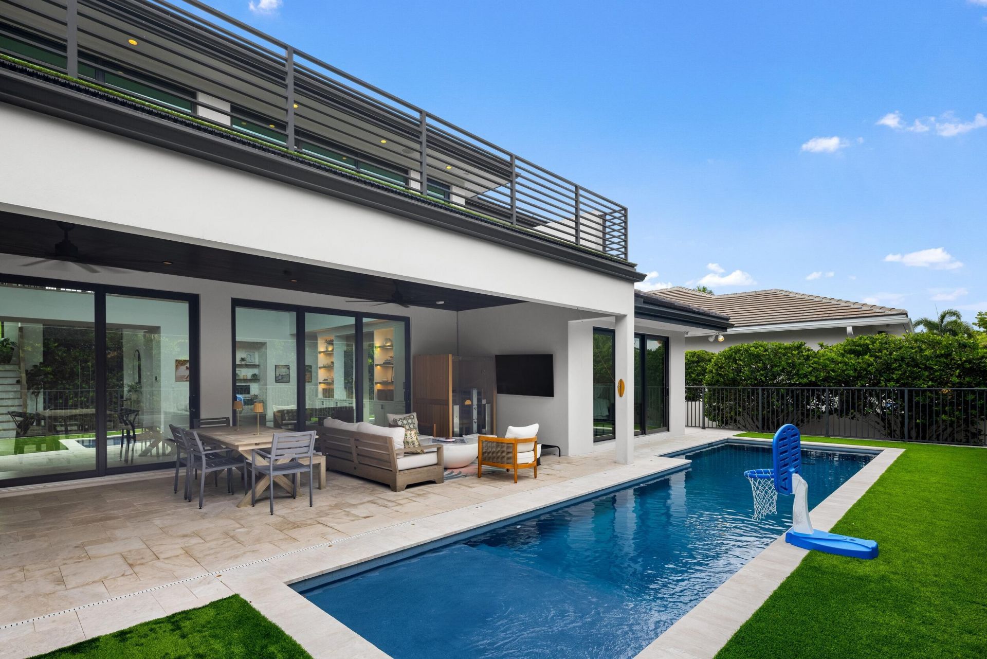 2400 NE 27th Avenue, Fort Lauderdale, FL 33305 Photo