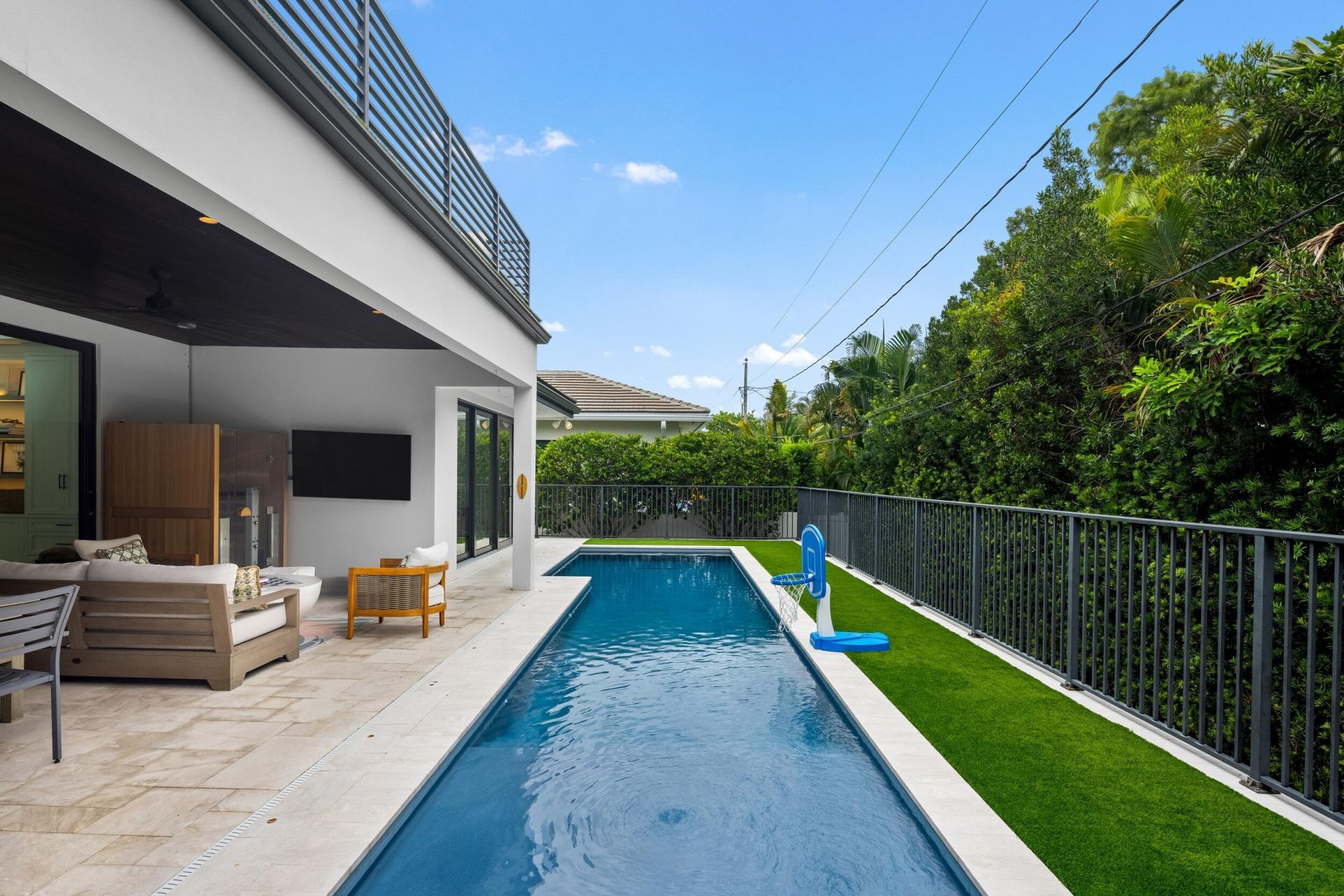 2400 NE 27th Avenue, Fort Lauderdale, FL 33305 Photo
