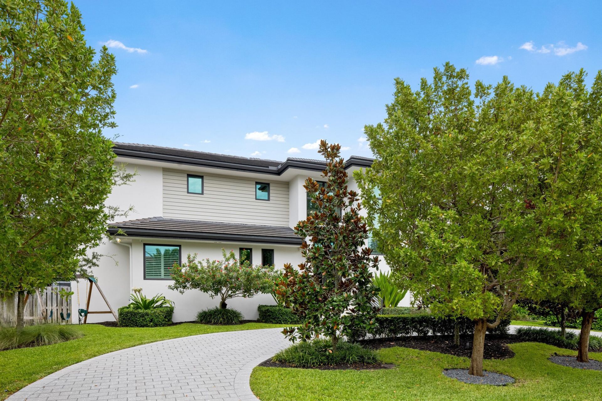 2400 NE 27th Avenue, Fort Lauderdale, FL 33305 Photo