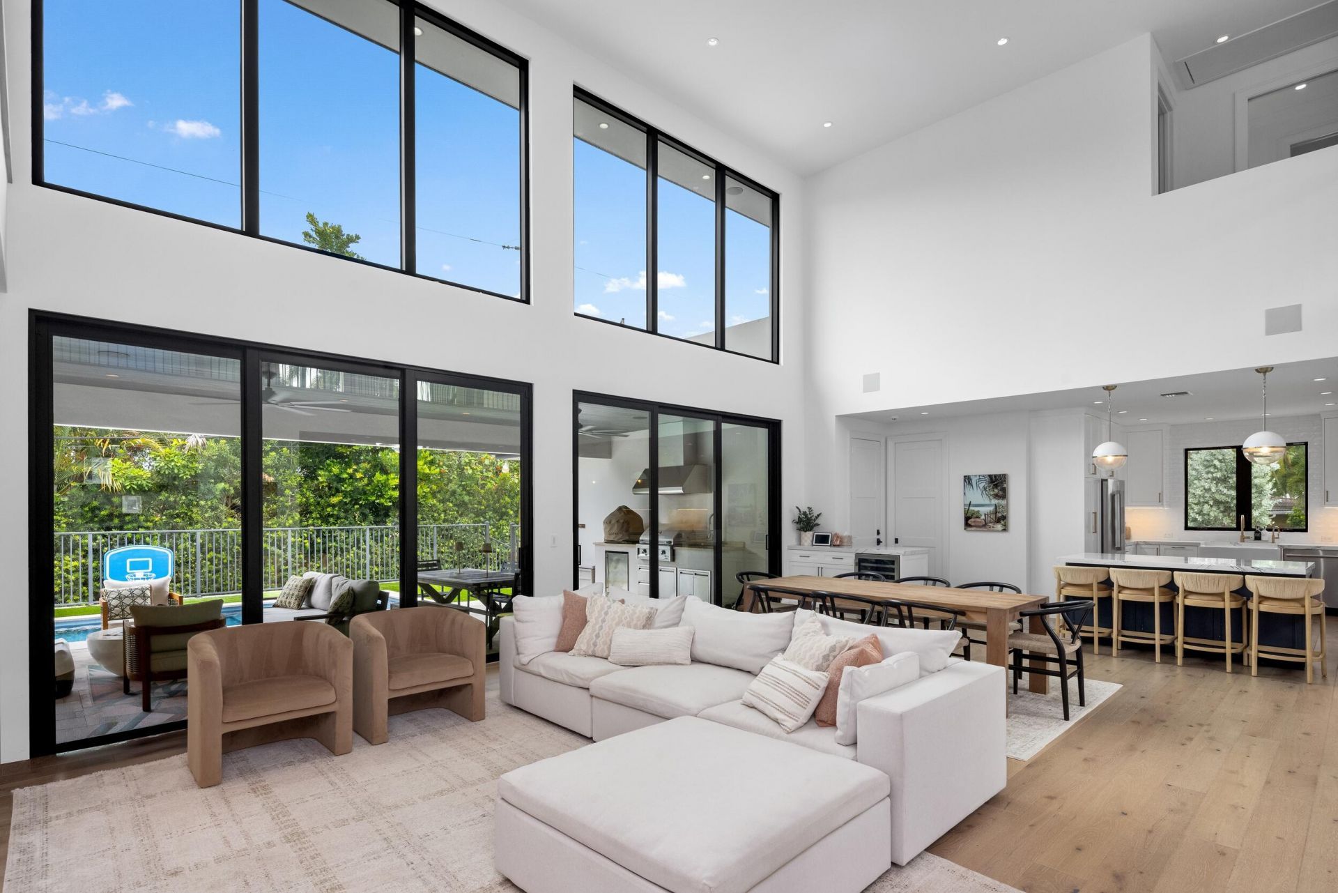 2400 NE 27th Avenue, Fort Lauderdale, FL 33305 Photo