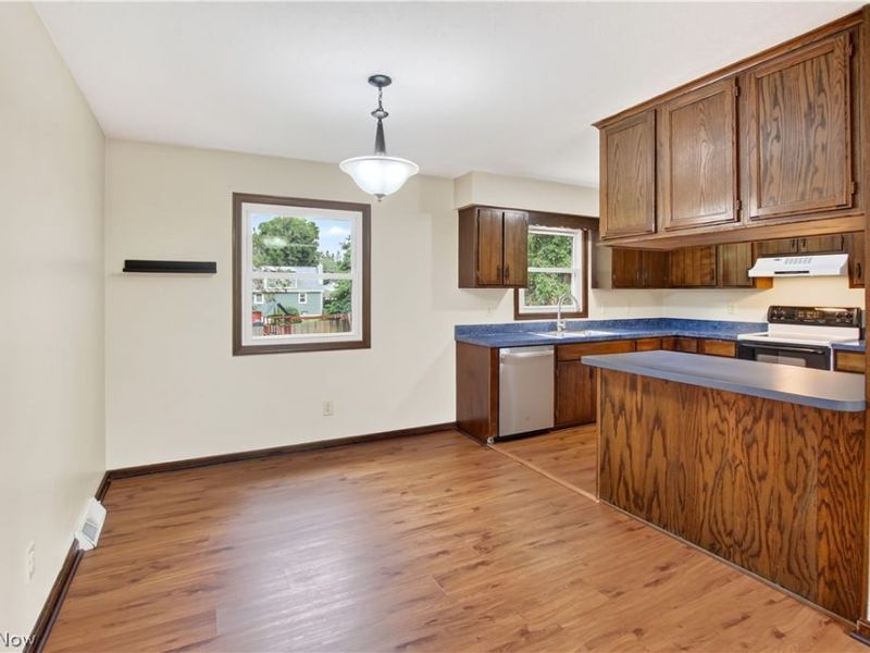 448 Fernwood Avenue, Wadsworth, OH 44281 Photo 10