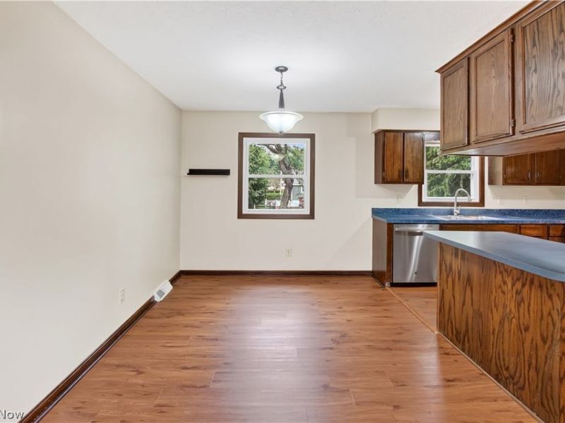 448 Fernwood Avenue, Wadsworth, OH 44281 Photo 11