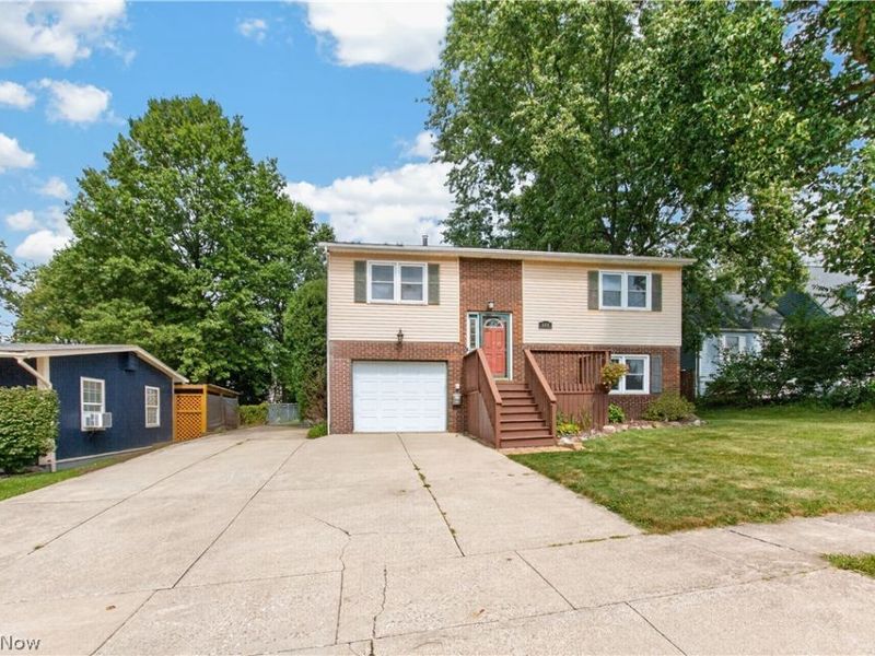 448 Fernwood Avenue, Wadsworth, OH 44281 Photo 3