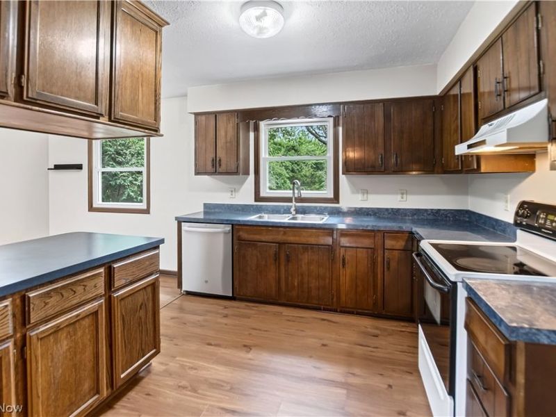 448 Fernwood Avenue, Wadsworth, OH 44281 Photo 7