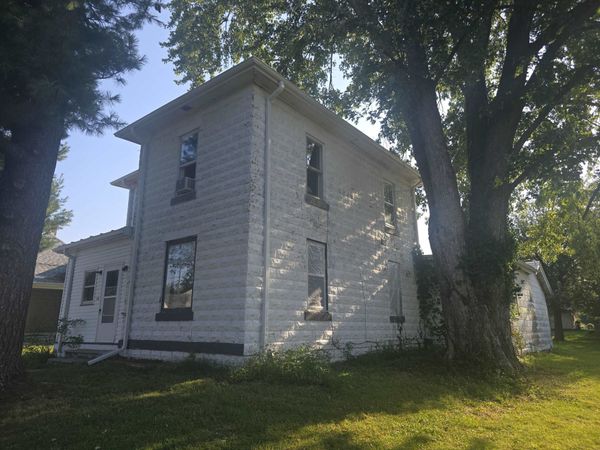 170 S Wilcox Street , Nauvoo, IL 62354