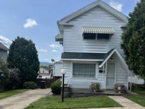 64 Skidmore Street, Plains, PA 18702