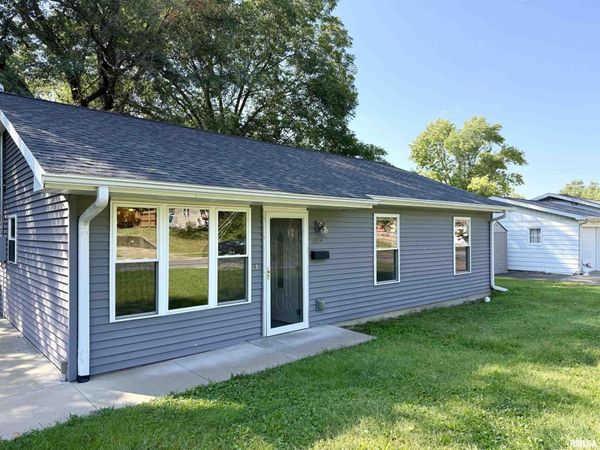 1024 S 16TH Street, Quincy, IL 62301