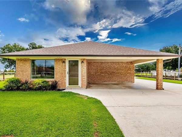 1353 DOCTOR BEATROUS Road, Theriot, LA 70397