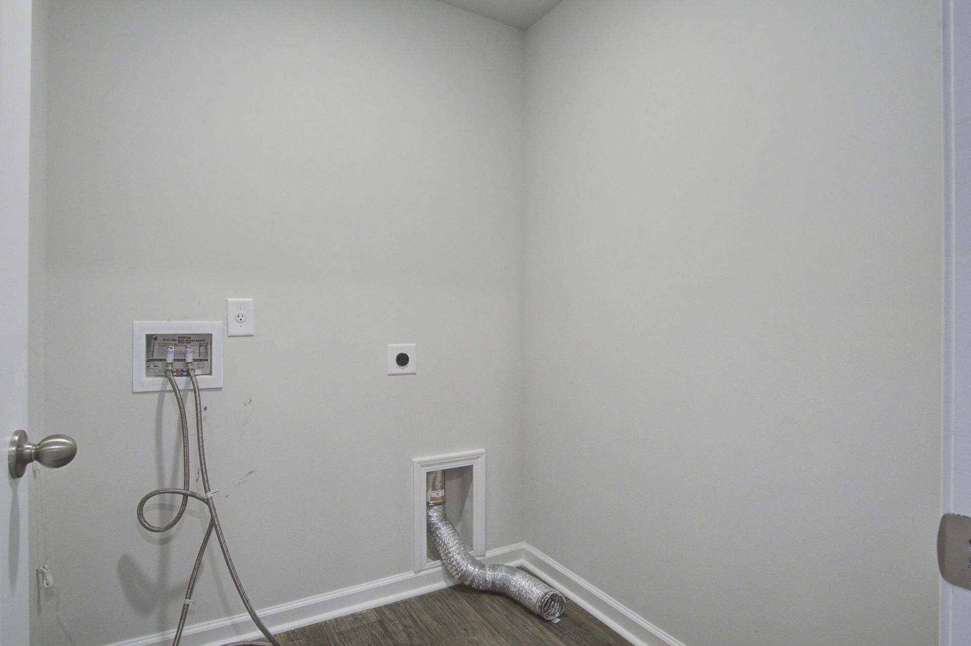 827 Kirby Court Photo 32