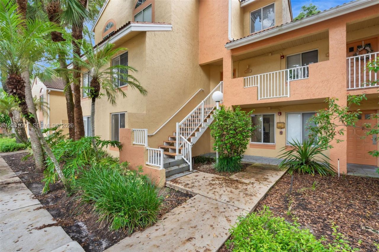 1178 Coral Club Dr , Unit 1178, Coral Springs, FL 33071 Photo