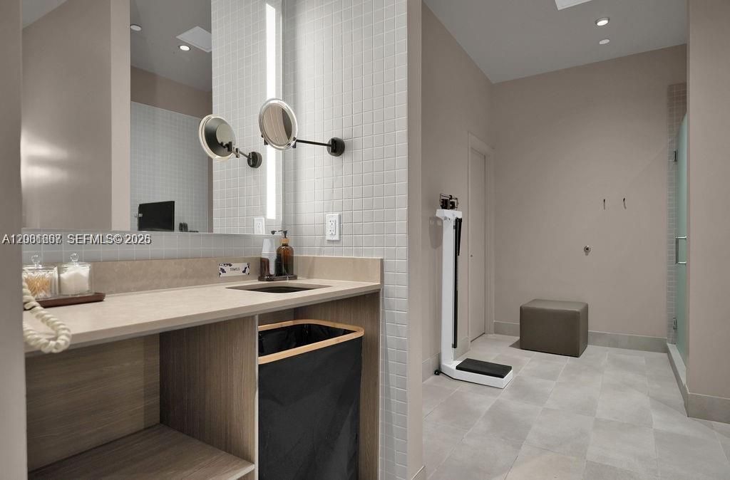 159 NE 6th , Unit 2602, Miami, FL 33132 Photo
