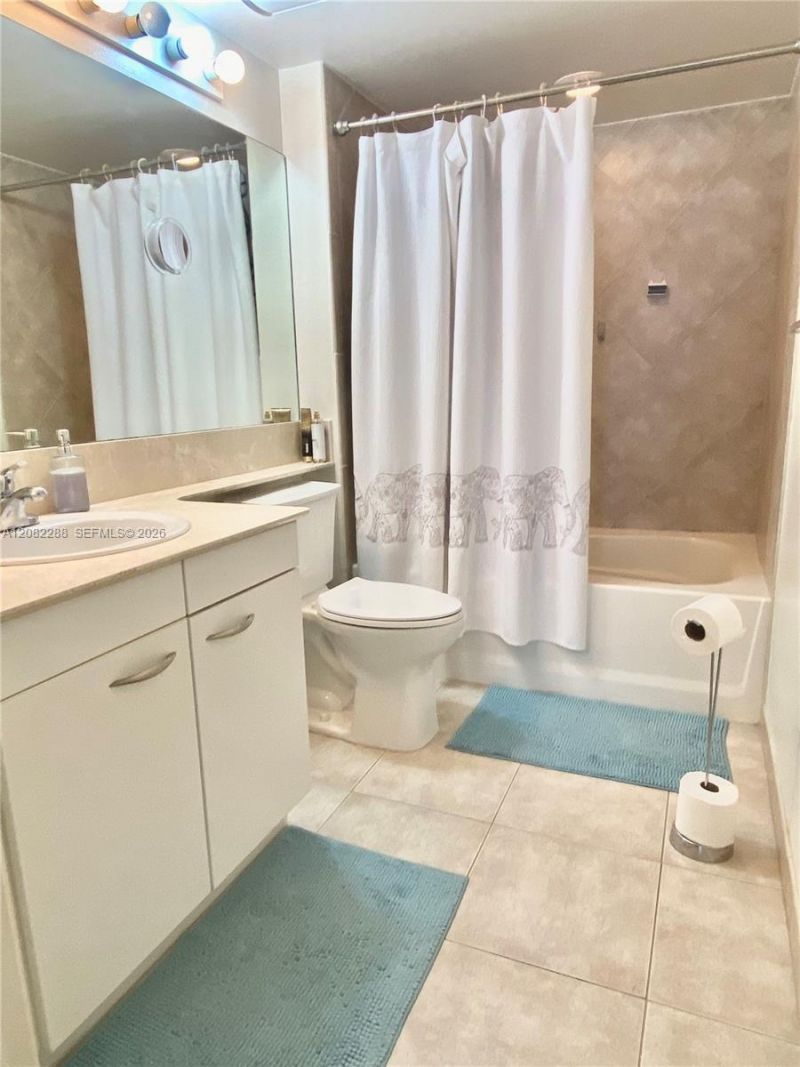2080 S Ocean Dr , Unit 401, Hallandale Beach, FL 33009 Photo