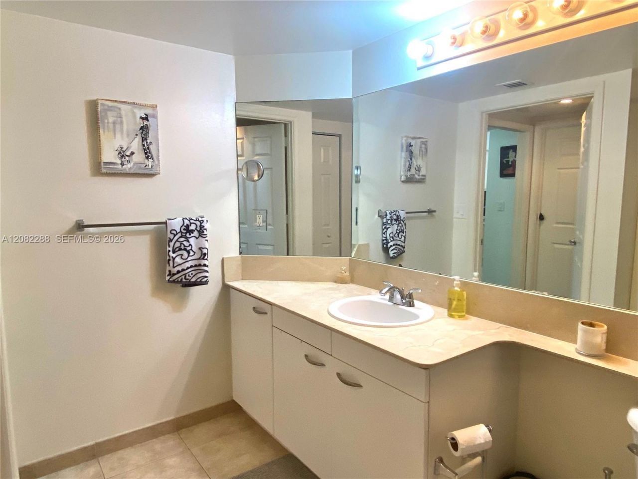 2080 S Ocean Dr , Unit 401, Hallandale Beach, FL 33009 Photo
