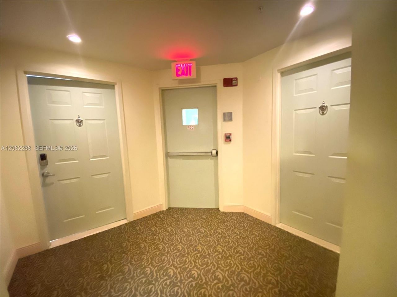 2080 S Ocean Dr , Unit 401, Hallandale Beach, FL 33009 Photo