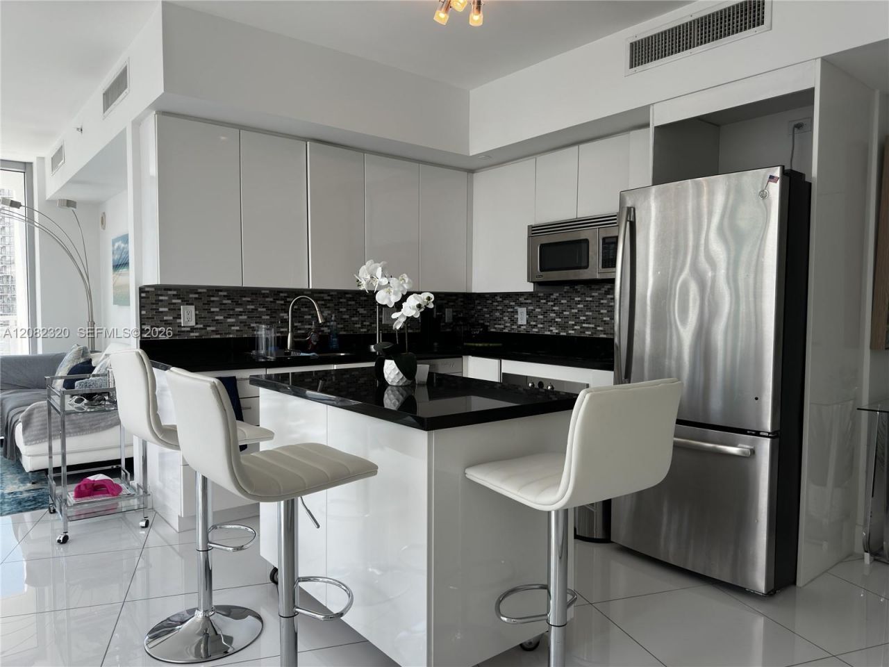 92 SW 3rd St , Unit 3501, Miami, FL 33130 Photo