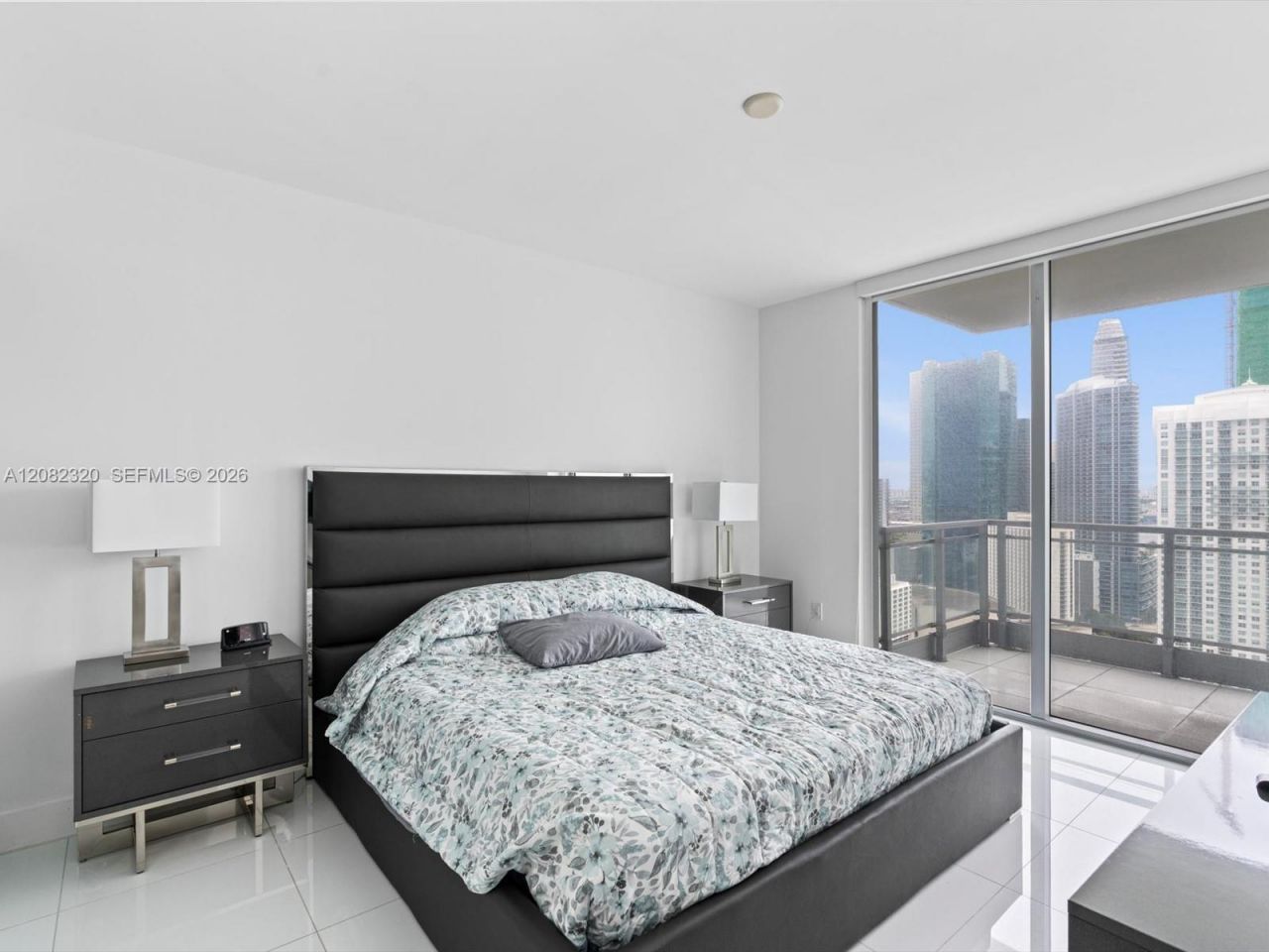 92 SW 3rd St, Unit 3501, Miami, FL 33130 Photo
