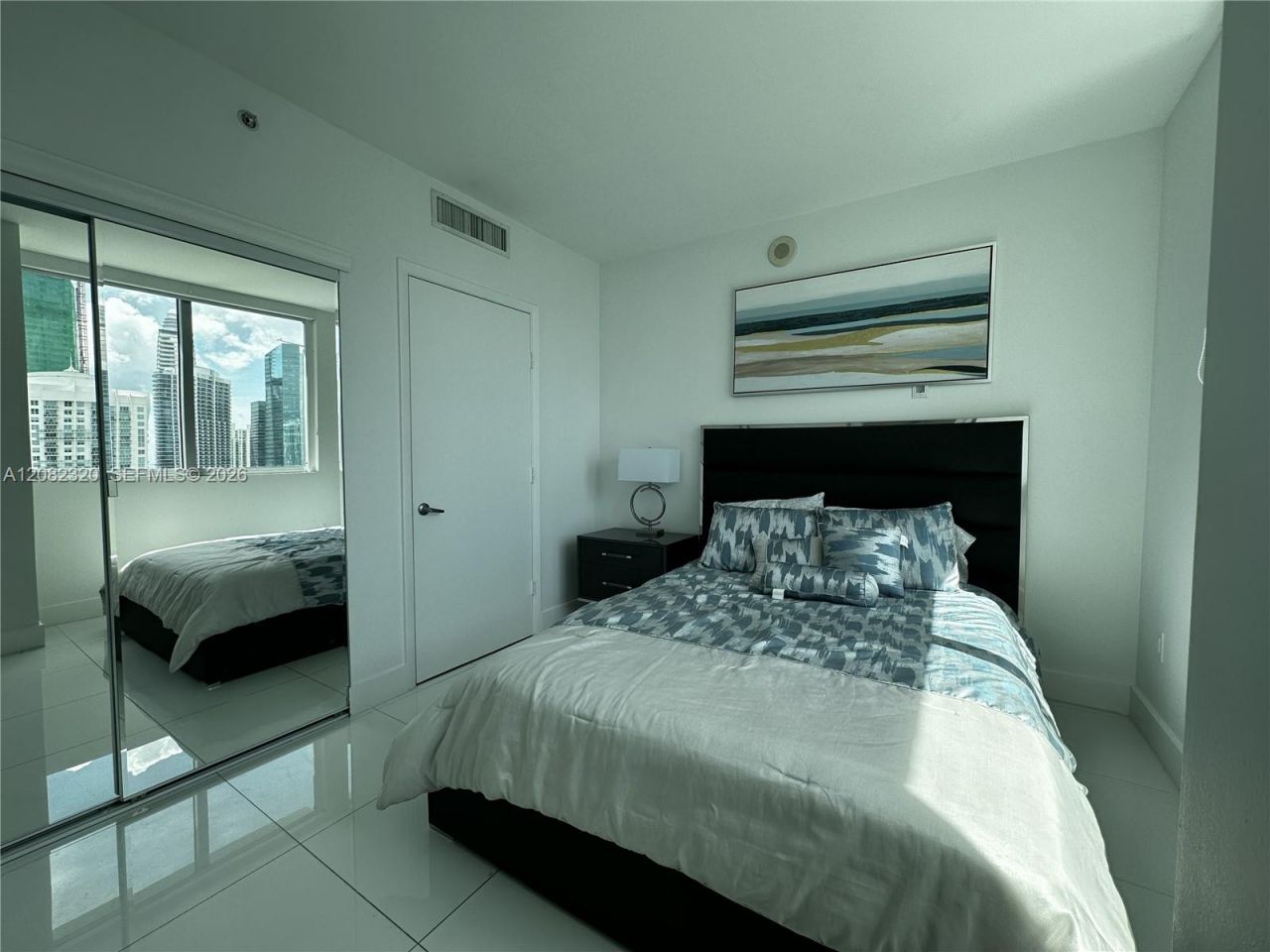 92 SW 3rd St , Unit 3501, Miami, FL 33130 Photo