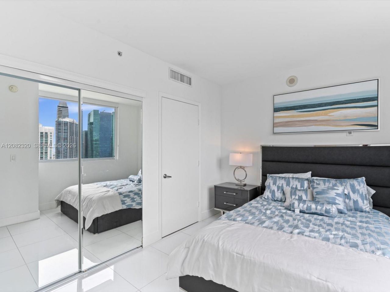 92 SW 3rd St, Unit 3501, Miami, FL 33130 Photo