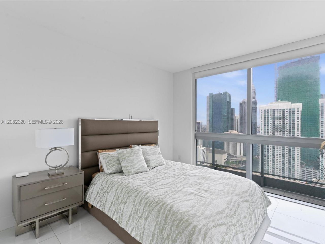 92 SW 3rd St, Unit 3501, Miami, FL 33130 Photo