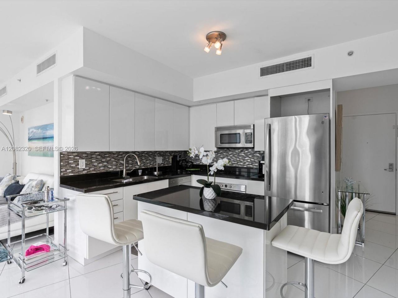 92 SW 3rd St, Unit 3501, Miami, FL 33130 Photo