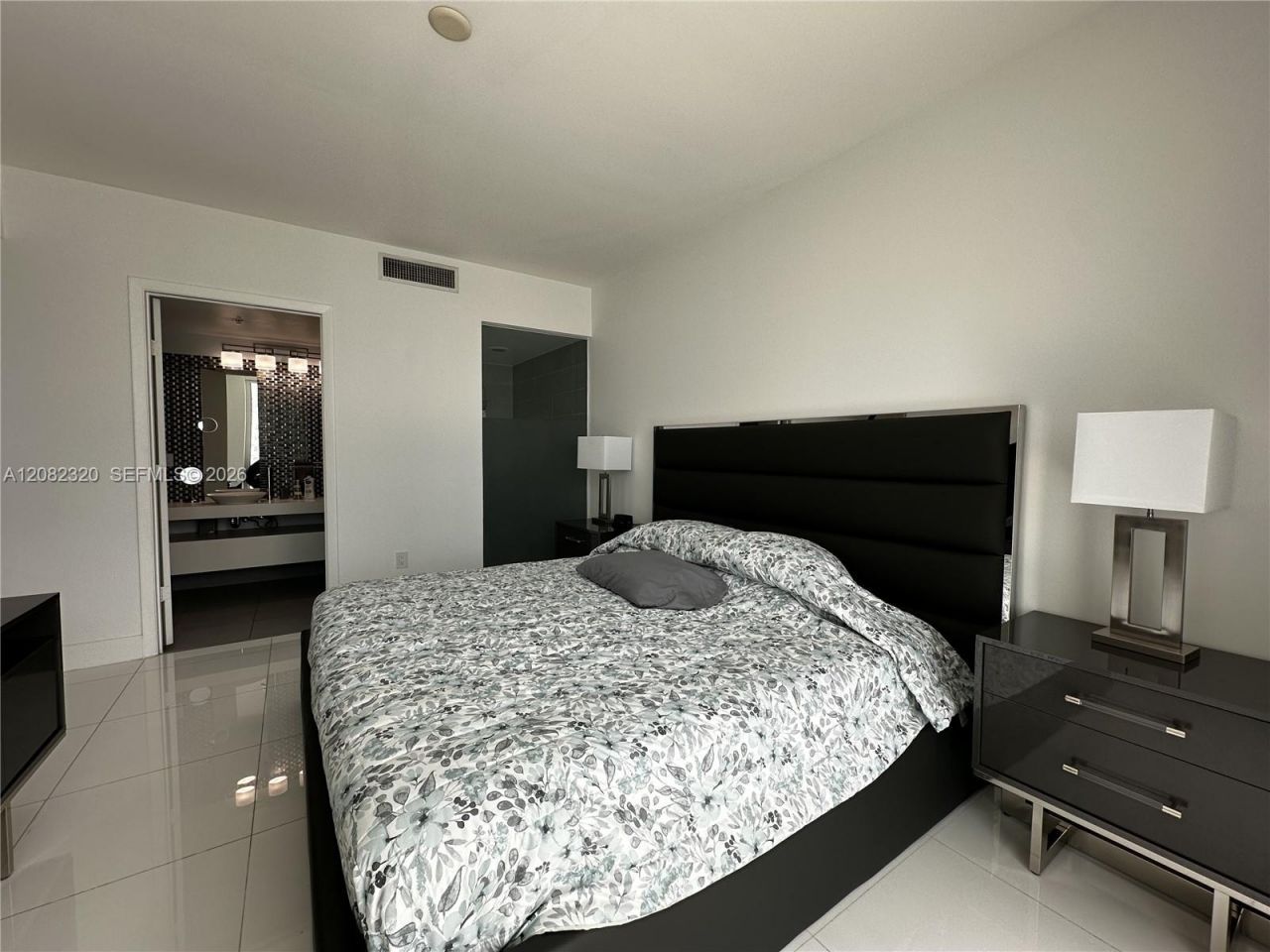 92 SW 3rd St , Unit 3501, Miami, FL 33130 Photo