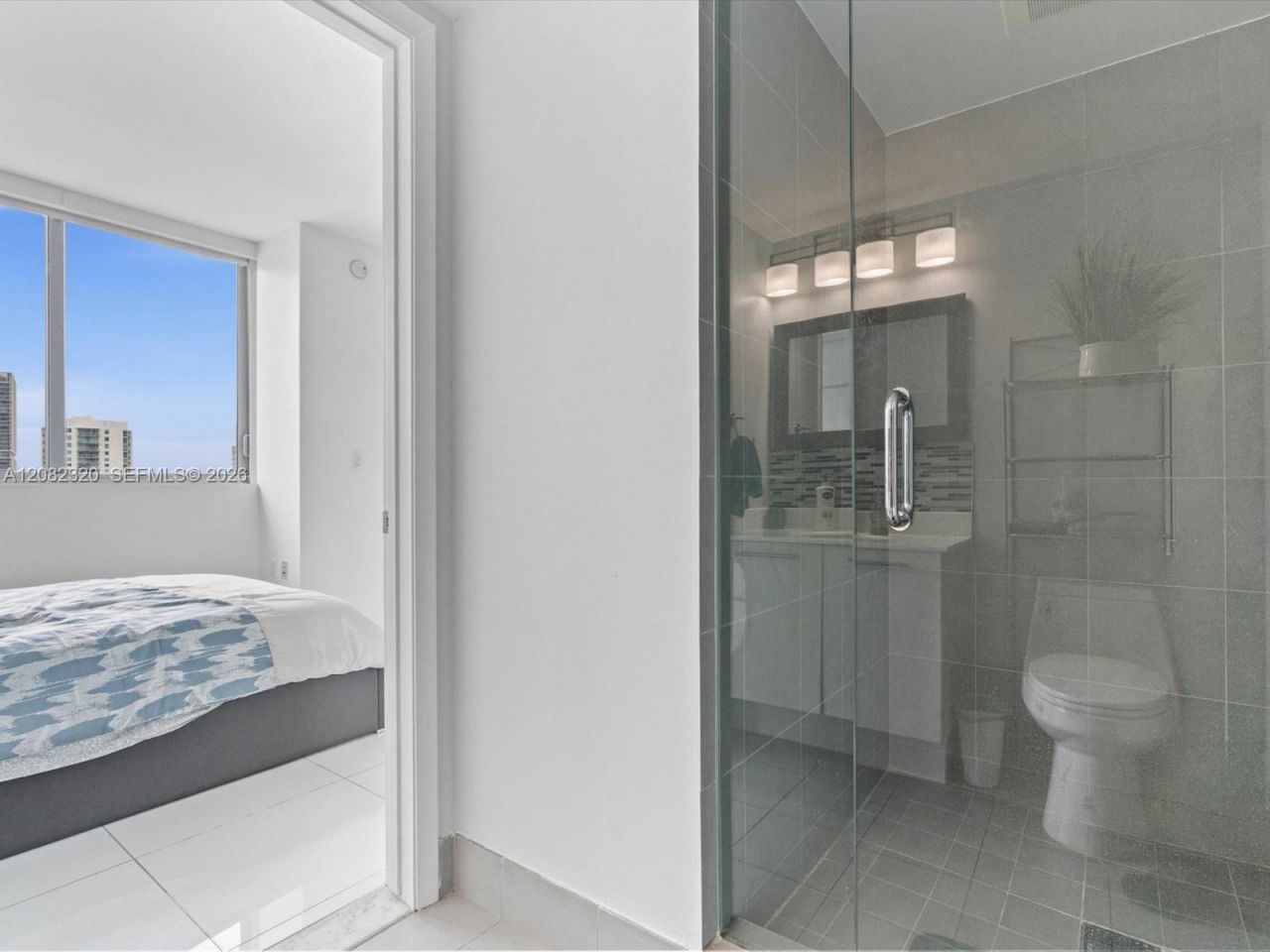 92 SW 3rd St, Unit 3501, Miami, FL 33130 Photo