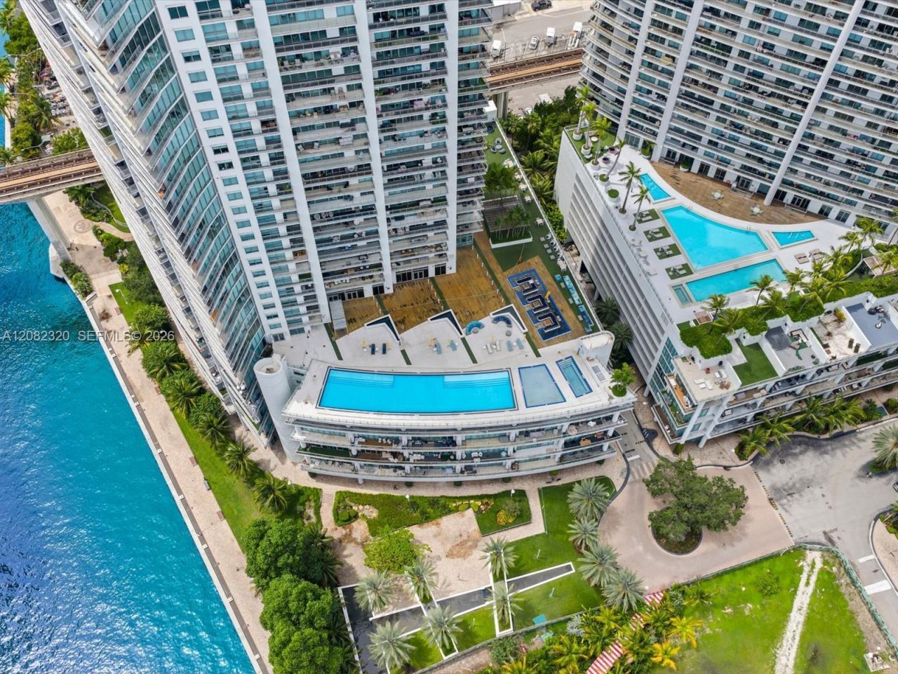 92 SW 3rd St, Unit 3501, Miami, FL 33130 Photo
