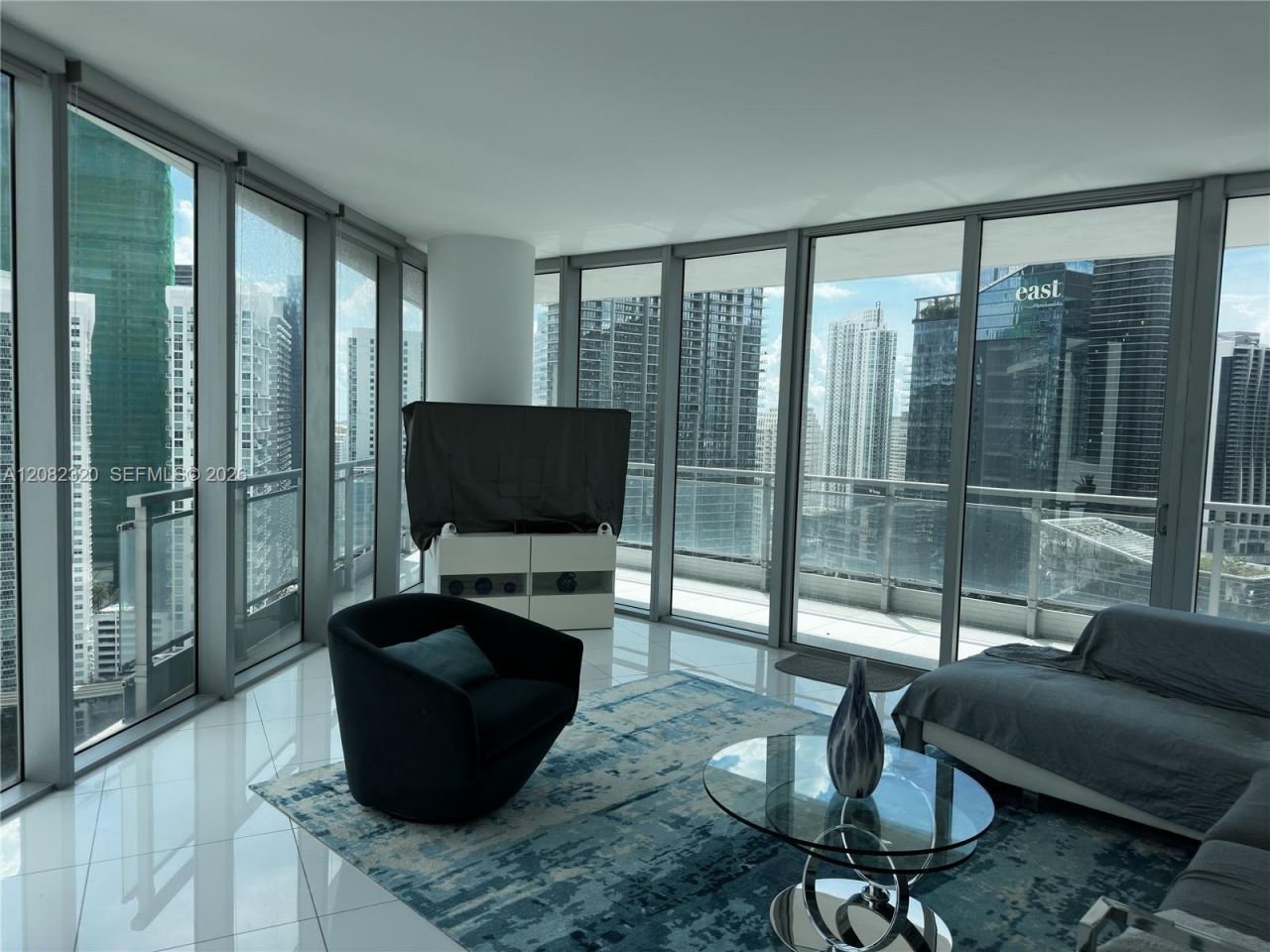 92 SW 3rd St , Unit 3501, Miami, FL 33130 Photo
