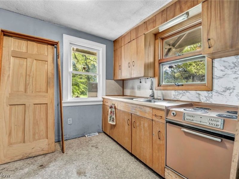 1494 Lakeland Avenue, Akron, OH 44320 Photo 19