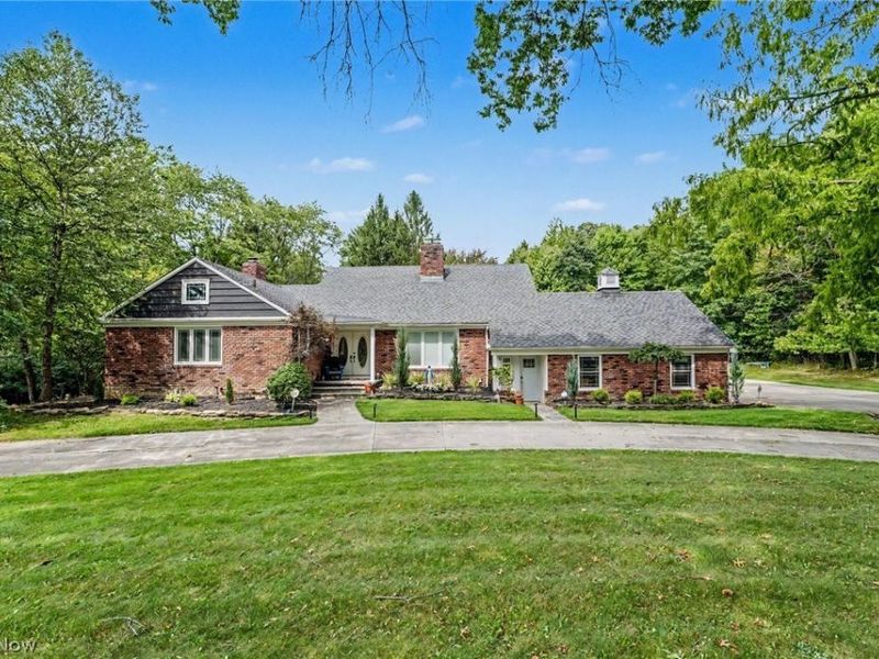 16455 Egbert Road, Walton Hills, OH 44146 Photo 3