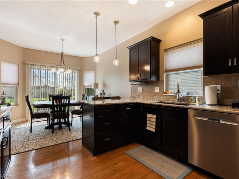 9684 Emerald Bluff Circle NW, Canal Fulton, OH 44614 Photo 11
