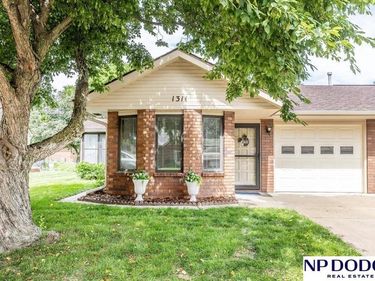 1311 Silver Ridge Road, Unit 52, Lincoln, NE 68510