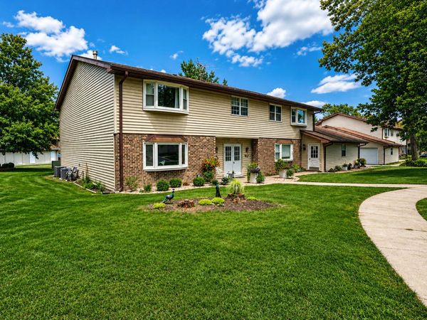 1845 Burgundy Street, Schererville, IN 46375