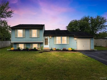 8496 Chinkapin Circle, Cicero, NY 13039