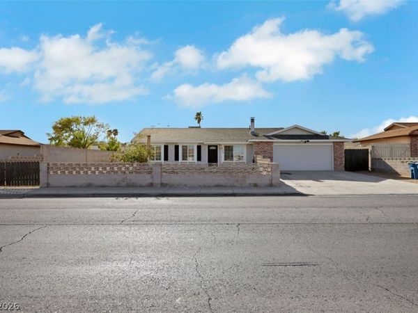 932 N Major Avenue, Henderson, NV 89015