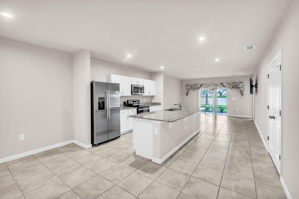 818 Persimmon Place, Fort Pierce, FL 34981 Photo