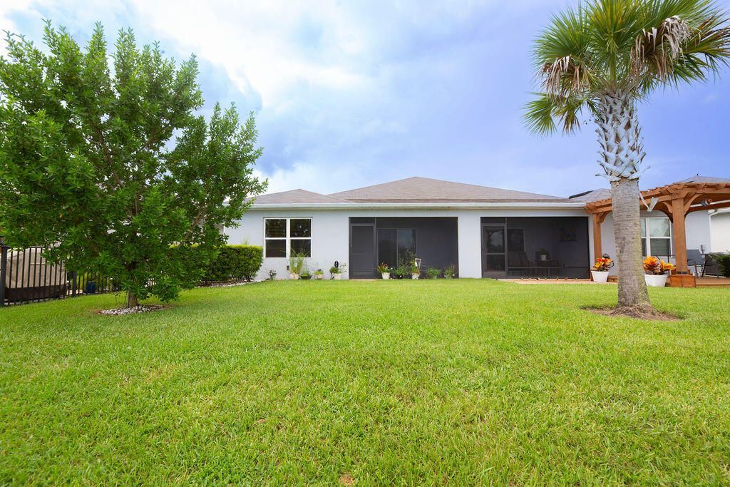 818 Persimmon Place, Fort Pierce, FL 34981 Photo