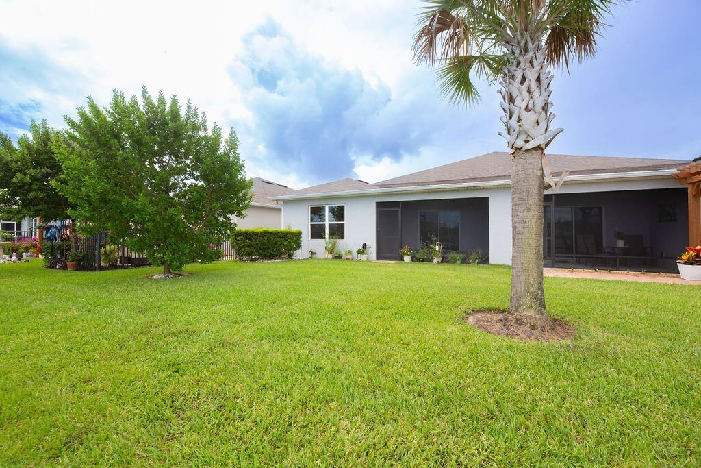 818 Persimmon Place, Fort Pierce, FL 34981 Photo