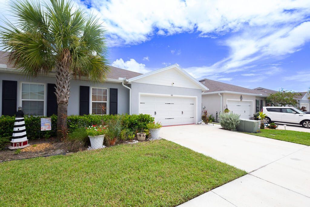 818 Persimmon Place, Fort Pierce, FL 34981 Photo