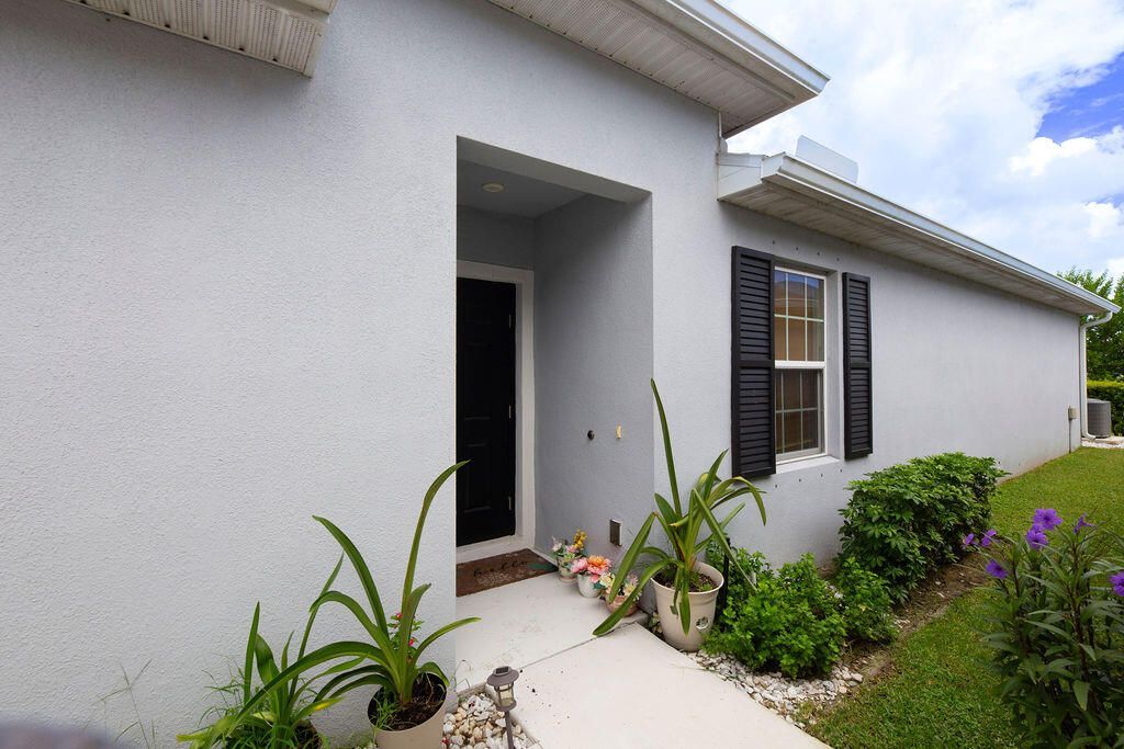 818 Persimmon Place, Fort Pierce, FL 34981 Photo