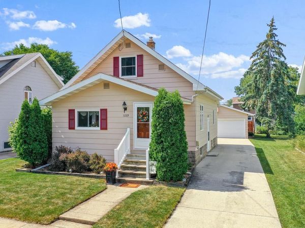 1229 WESTERN STREET, Oshkosh, WI 54901