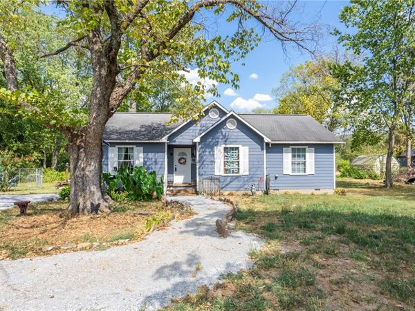 192 Maple Avenue , West Fork, AR 72774