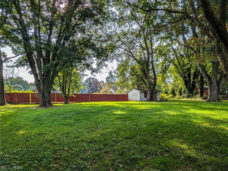 8636 Camelot Avenue NW, Canal Fulton, OH 44614 Photo 24