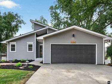 4201 Browning Street, Lincoln, NE 68516
