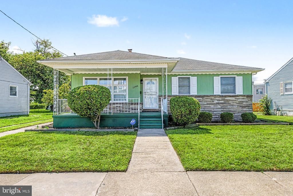 1246 Penrose Avenue, Atlantic City, NJ 08401 Main Photo