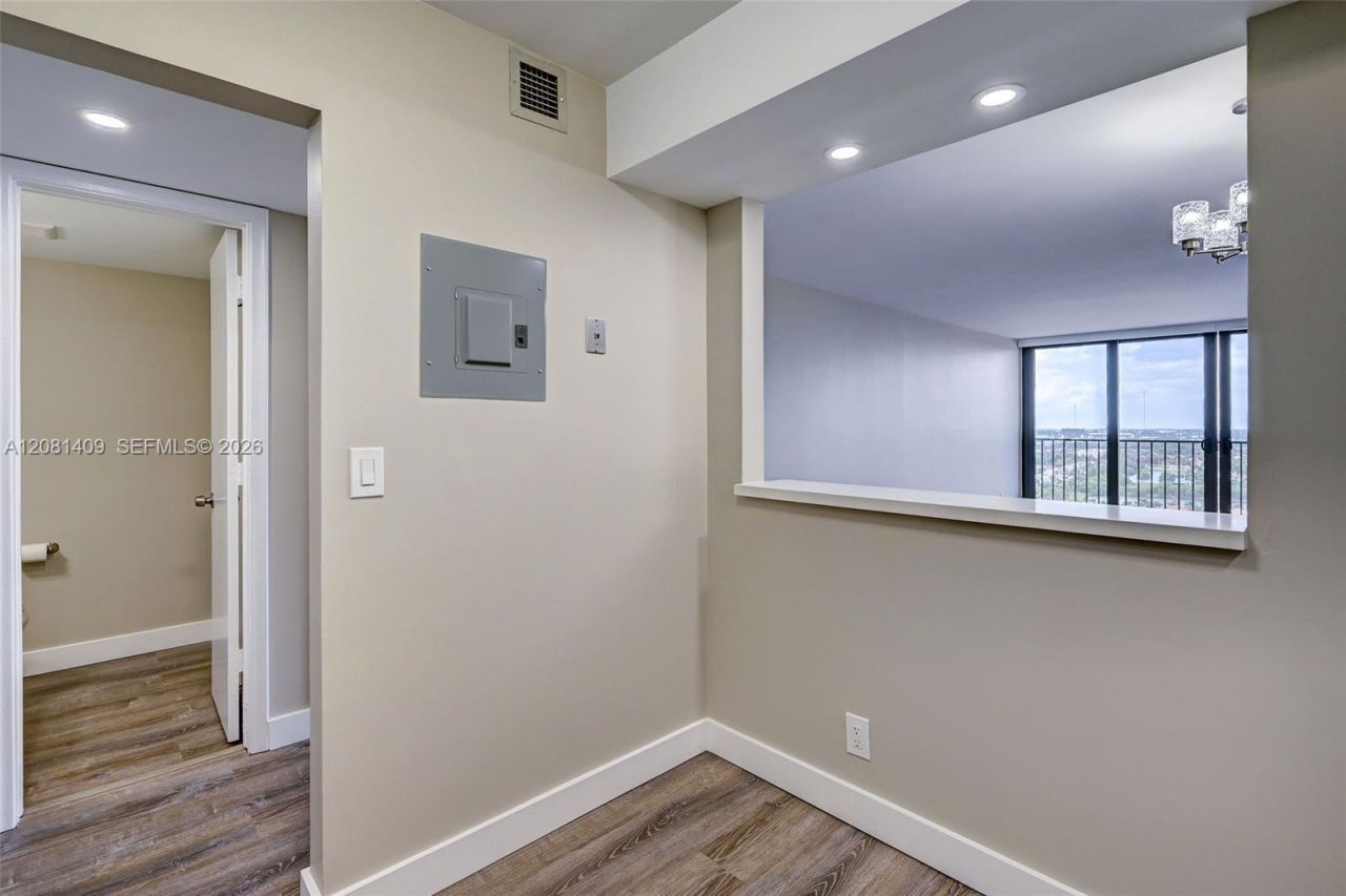 2401 S Ocean Dr, Unit 1906, Hollywood, FL 33019 Photo
